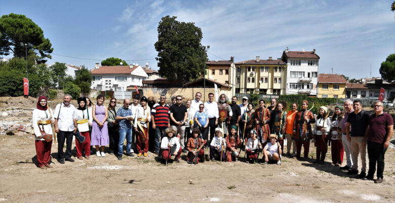 1326 Bursa’sı Hisar’da ortaya çıkıyor