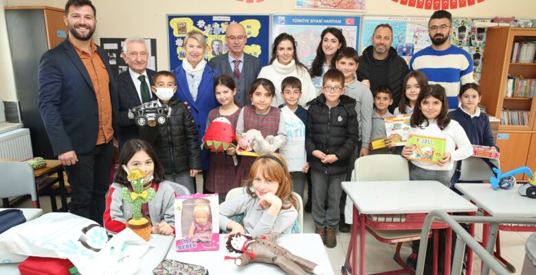 Oyuncak Evi gönüllülerden destek bekliyor