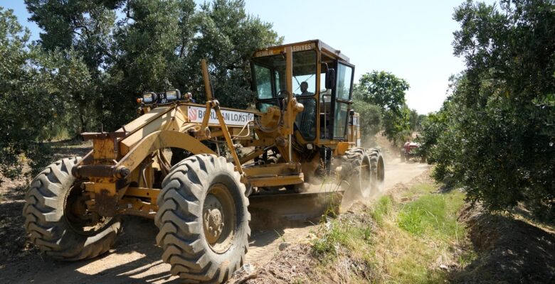 GEMLİKLİ ÇİFTÇİYE ARAZİ YOLU DESTEĞİ