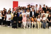 Başkan Dündar, üniversiteyi kazanan öğrencilerle buluştu