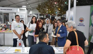 Beyhan Budak Gemlik’te ‘Yaşamın Hakkını Vermenin sırlarını anlattı Beyhan Budak Gemlik’te ‘Yaşamın Hakkını Vermenin sırlarını anlattı