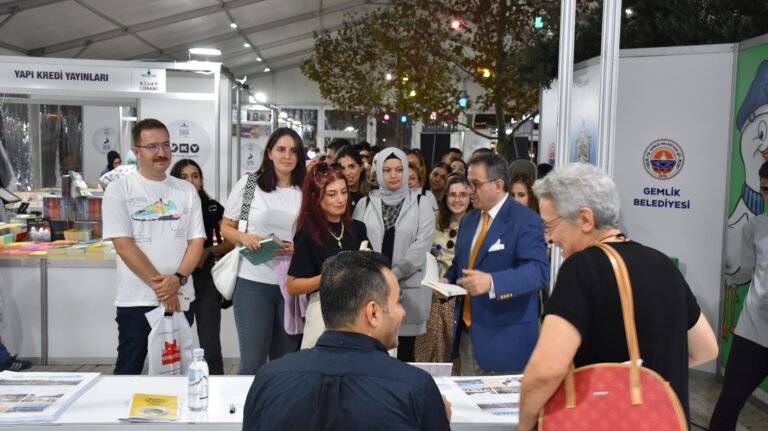 Beyhan Budak Gemlik’te ‘Yaşamın Hakkını Vermenin sırlarını anlattı