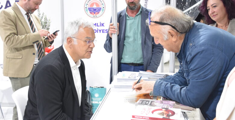 Prof. Dr. Kayıhan Pala: “Şehir Hastaneleri rant kapısıdır!”