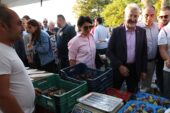 Akçalar-Fadıllı İncir Festivali üretici ile tüketiciyi buluşturdu