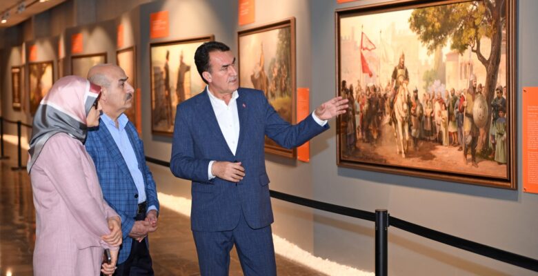 Vali Demirtaş’tan Fetih Müzesi’ne ziyaret