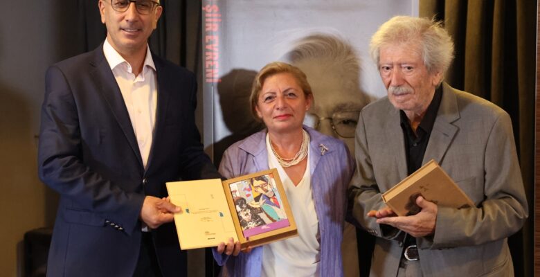 Yüksel Pazarkaya: Şiir derde derman olan merhemdir