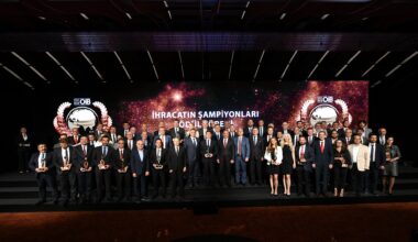 OTOMOTİVDE İHRACATIN ŞAMPİYONLARI ÖDÜLLENDİRİLDİ