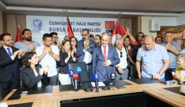 TURGUT ÖZKAN ADAYLIĞINI AÇIKLADI
