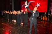 FAHİR ATAKOĞLU YÖNETTİ  BUSADER KOROSU SÖYLEDİ