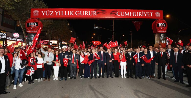 100. Yılda Yüz Binler Nilüfer’de Yürüdü