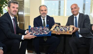 “Tarım ihracatında milyar dolarları konuşmalıyız”