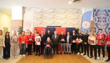 Sporun ‘en’leri yine Büyükşehir Belediyespor’dan