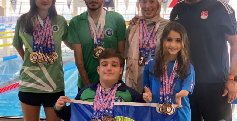 Büyükşehirli yüzücülerden 37 madalya