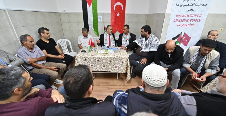 “Ölüm haberi alacağız diye sabah uyanmaktan korkuyoruz”