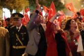 Gemlik’te Cumhuriyet Coşkusu Cadde ve Meydanlara Sığmadı