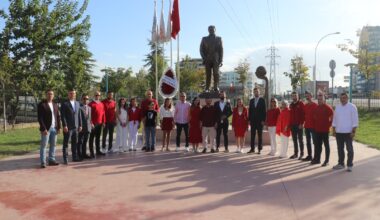 ETMD BURSA VE NİLTİMDER’DEN CUMHURİYET KUTLAMASI… ETMD BURSA VE NİLTİMDER’DEN CUMHURİYET KUTLAMASI…