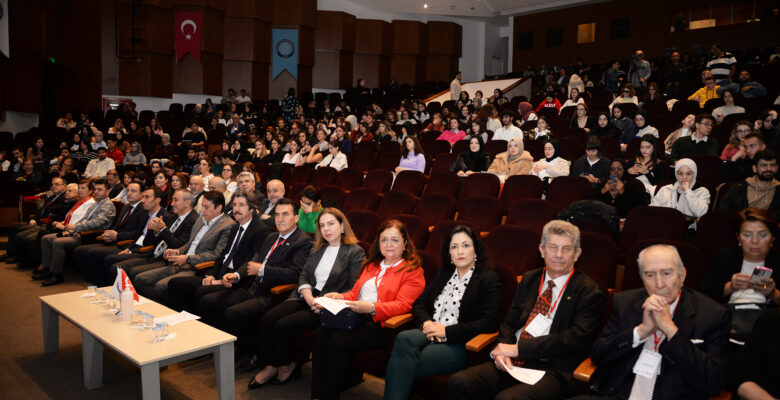 Cumhuriyet’in 100. Yılında Bursa’da Kent ve Mimarlık konuşuldu