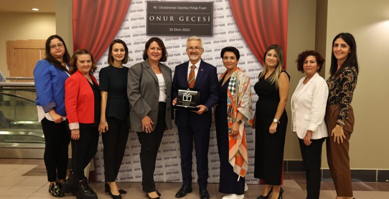Nilüfer’de okuma kültürüne verilen katkı ödüllendirildi