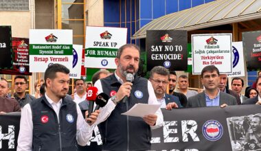 BURSA’DA SAĞLIK ÇALIŞANLARI FİLİSTİN İÇİN TEK YÜREK OLDU