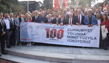CHP BURSA’DAN COŞKULU 100. YIL YÜRÜYÜŞÜ