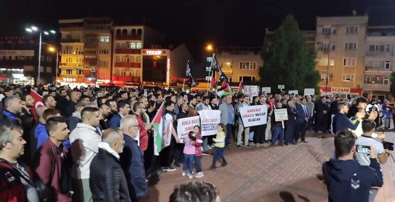 Anadolu Gençlik Derneği, 81 İlde Kudüs için basın açıklaması yaptı.
