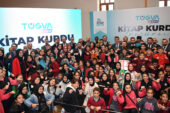 Başkan Dündar, TÜGVA’nın etkinliğinde öğrencilerle buluştu