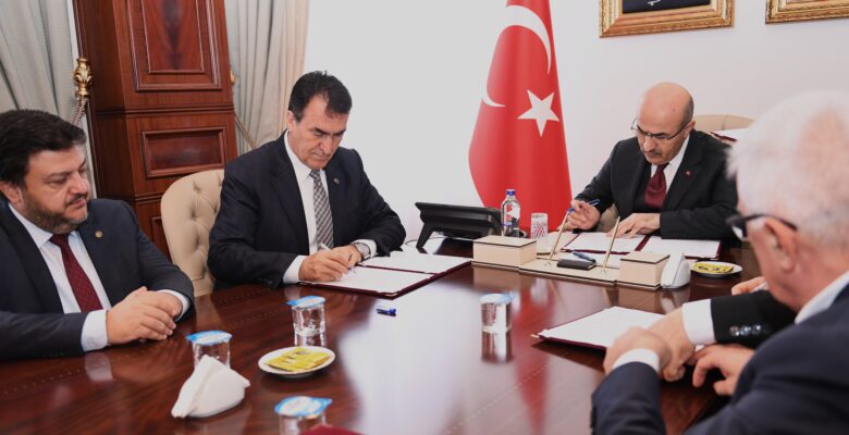 Osmangazi Belediyesi en değerli arsalarını eğitime bağışladı