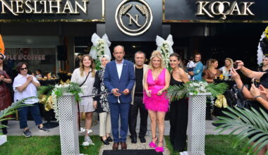 Neslihan Koçak’tan ışıltılı açılış