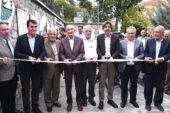 Bu kütüphanede 700 yıllık şiir mirası var