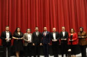 Perde çocuk ve gençler için açıldı
