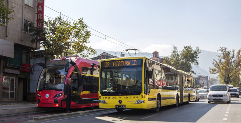 Öğretmenlere 3 gün ulaşım ücretsiz