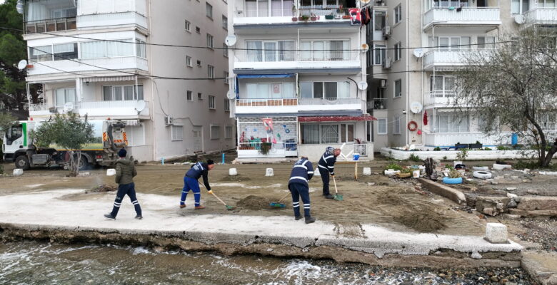 Bursa sahillerinde fırtına mesaisi