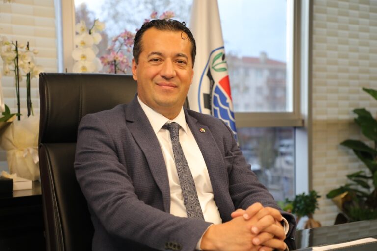 Gemlik’te Sel ve fırtınadan etkilenen KOBİ’lere destek