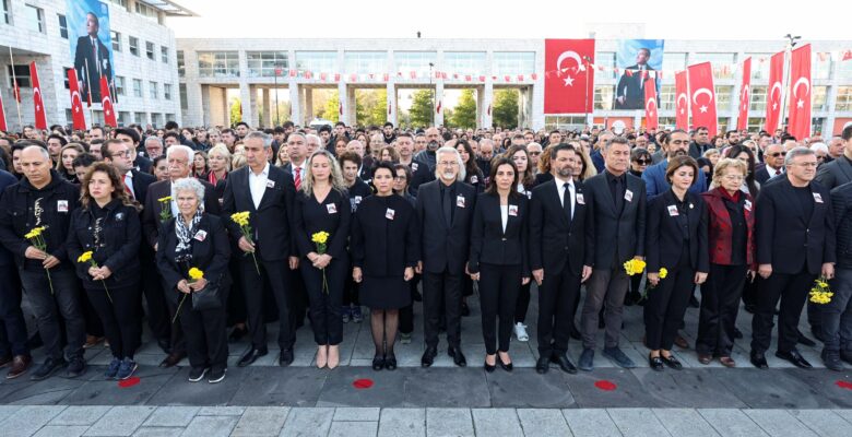 Büyük Atatürk vefatının 85. yılında Nilüfer’de özlemle anıldı