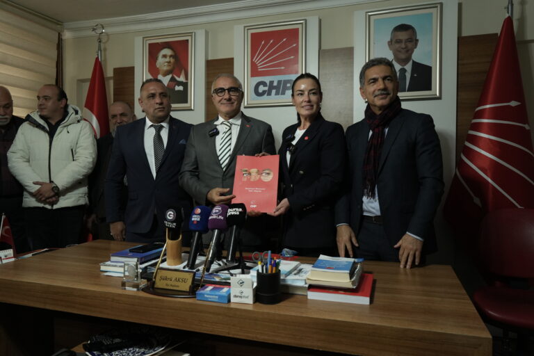 ZEYNEP AKIŞ SERİNTÜRK ADAYLIK BAŞVURUSUNU YAPTI