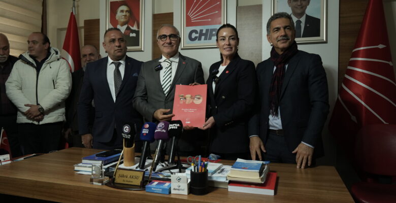 ZEYNEP AKIŞ SERİNTÜRK ADAYLIK BAŞVURUSUNU YAPTI