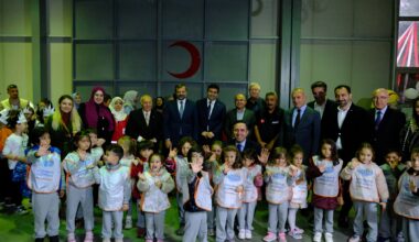 KIZILAY BURSA’DAN ÇOCUKLARA “İYİLİK” AŞISI