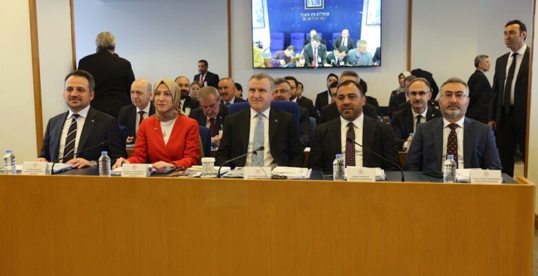 TÜRKİYE YÜZYILI GENÇLERİN YÜZYILI OLACAK