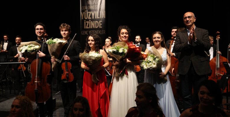 “Yüzyılın izinde genç yetenekler” konseri mest etti