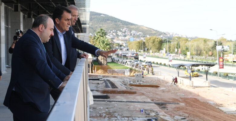 Varank, Osmangazi Meydanı’nı inceledi