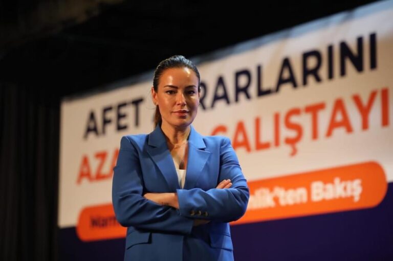 SERİNTÜRK İSTİFA ETTİ