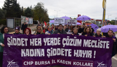 CHP BURSA İL KADIN KOLLARI’NDAN 25 KASIM YÜRÜYÜŞÜ