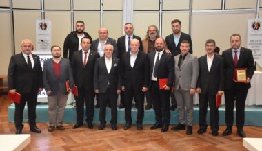 BEKSİAD’DA BAYRAK DEĞİŞİMİ…