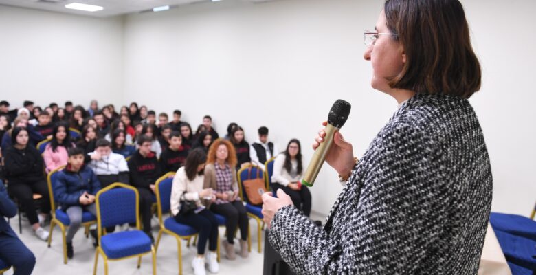 Öğrencilere iklim değişikliği eğitimi