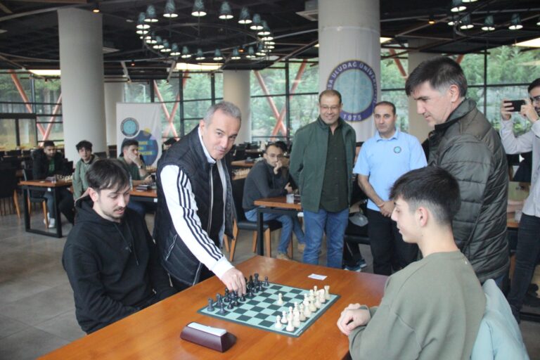 Yaşayan Üniversite BUÜ’de öğrencilere sportif organizasyon