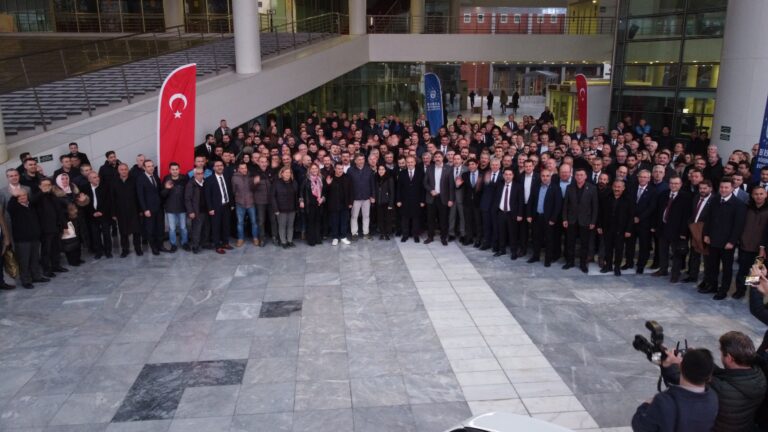 Denge sağlandı, memurun yüzü güldü