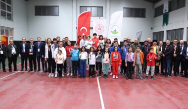 Dedeler ve torunlar satrançta yarıştı