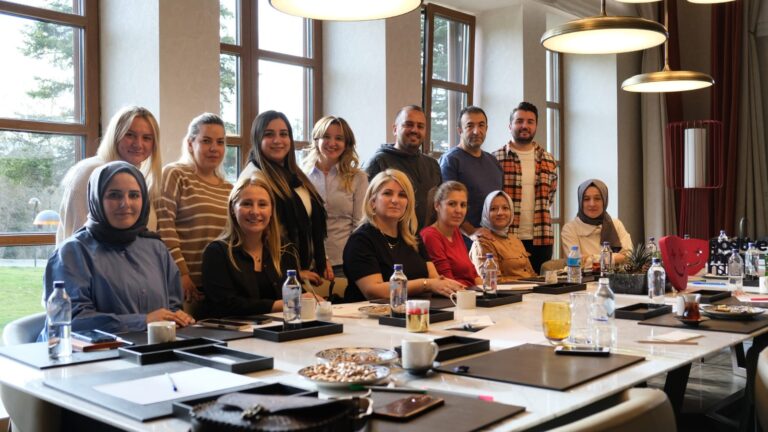 HAYAT HASTANESİ POZİTİF ATÖLYE’DE…