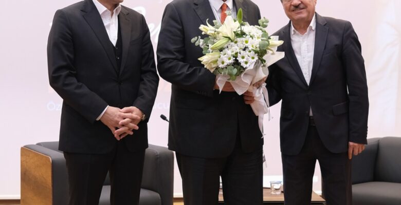 Özdilek’ten Mudanya Üniversitesi  öğrencilerine tavsiyeler