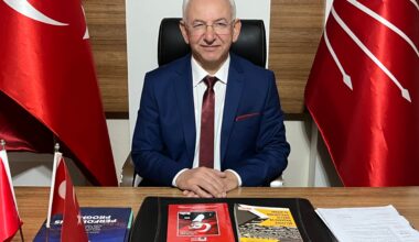 CHP GEMLİK’TE YENİ BAŞKAN SERVET PEHLİVAN OLDU